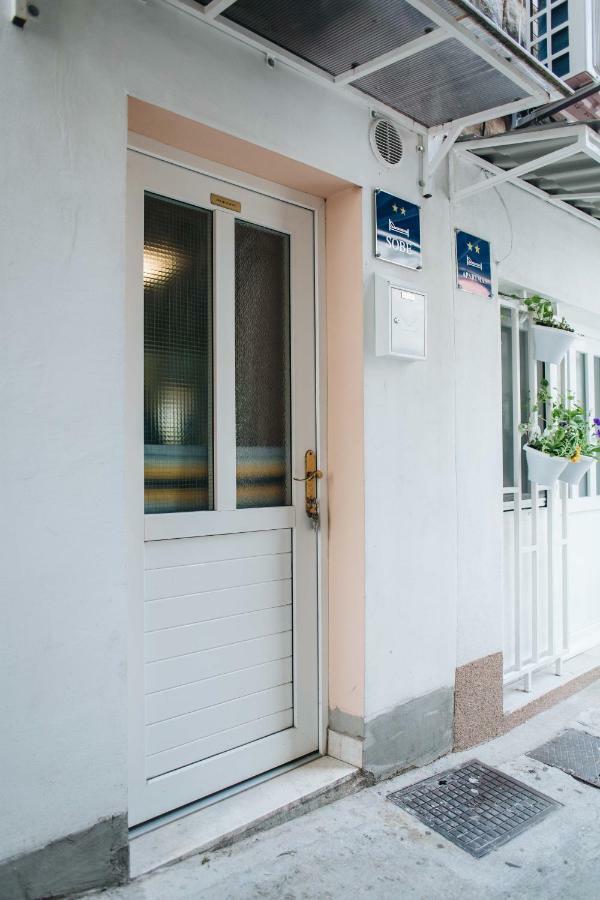 Apartment Old Town Krizeva สปลิท ภายนอก รูปภาพ