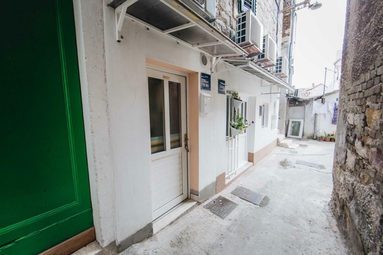 Apartment Old Town Krizeva สปลิท ภายนอก รูปภาพ